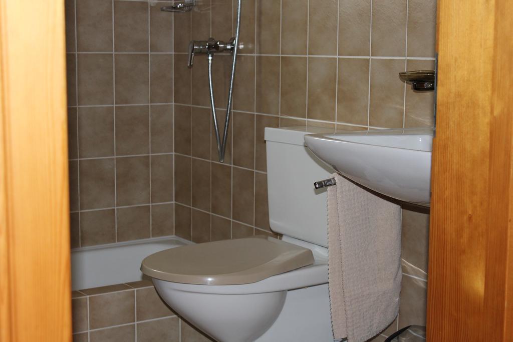 Hus Pravis Apartment Klosters Luaran gambar
