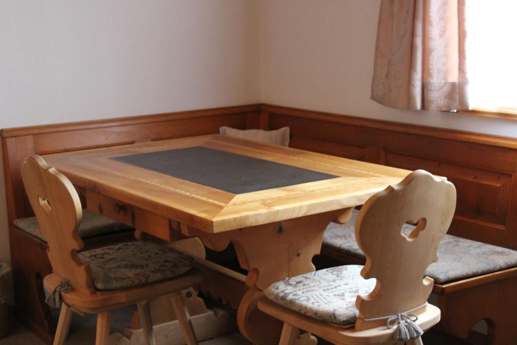 Hus Pravis Apartment Klosters Luaran gambar